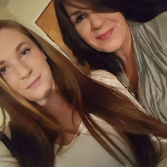 Meet your Posher, Allison - Picture 1 of 1